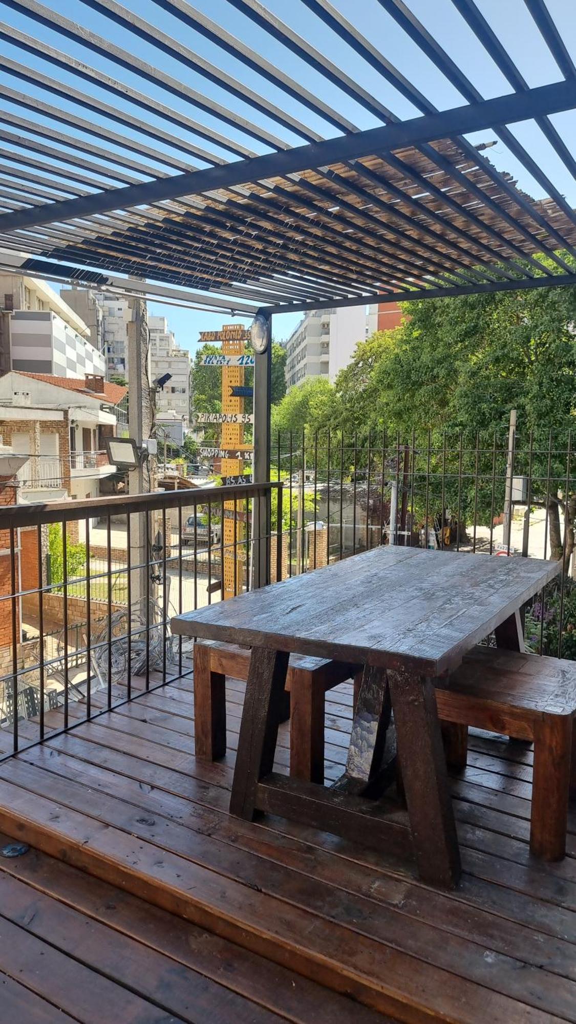 蒙得维的亚Loft Casa Dos Pisos Con Garage Pocitos Playa 4 Personas别墅 外观 照片